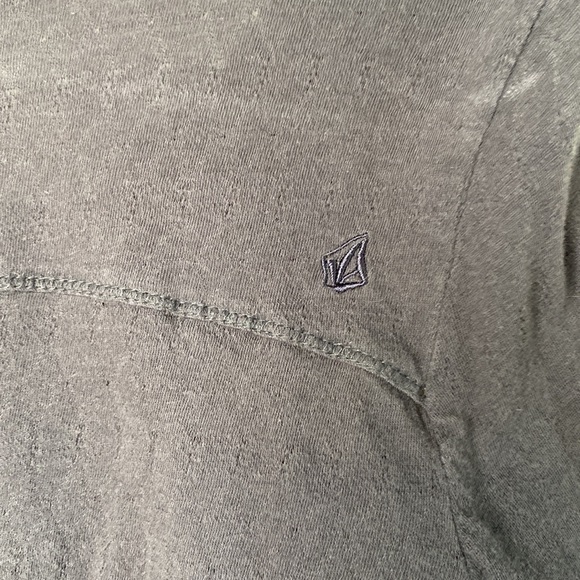 VOLCOM Long Sleeve Top - Picture 7 of 12